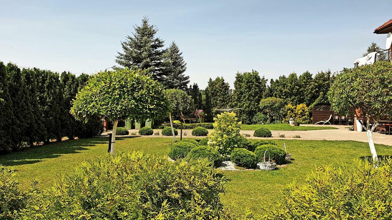 Вилла Agro Nad Stawem Жуково Экстерьер фото