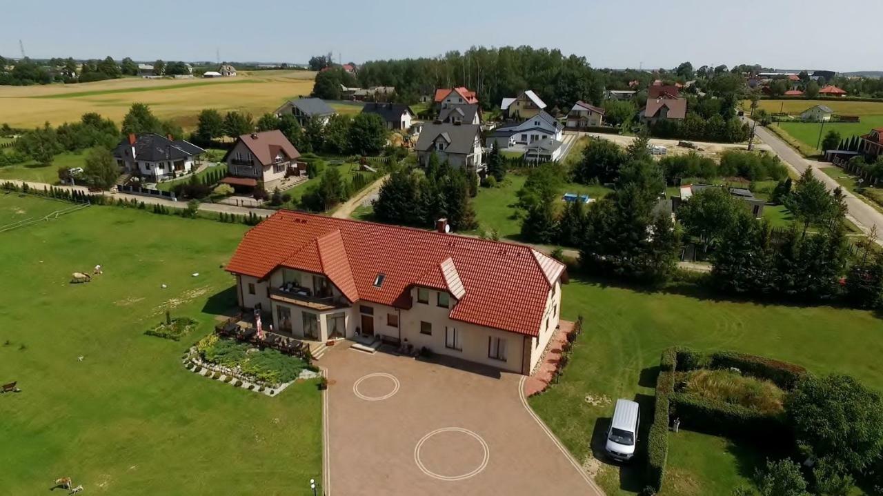 Вилла Agro Nad Stawem Жуково Экстерьер фото